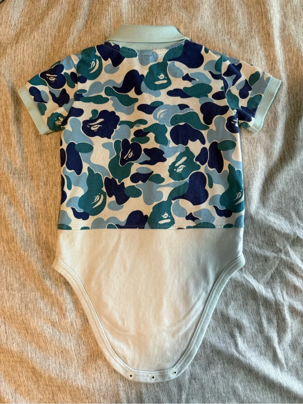 A Bathing Ape Bape Kids Blue & Navy Camo One-Piece Bodysuit Polo Size 6-9 months